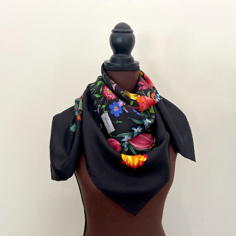 Gucci Scarf Flora Print Logo Black Multicolor Silk Wrap - Picture 12 of 16